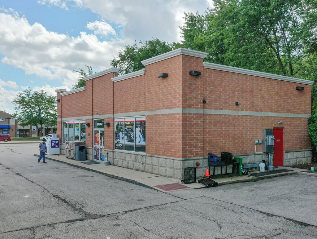 296 S Gary Ave, Bloomingdale, IL 60108